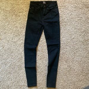 BDG High Rise Twig Jeans Size 24